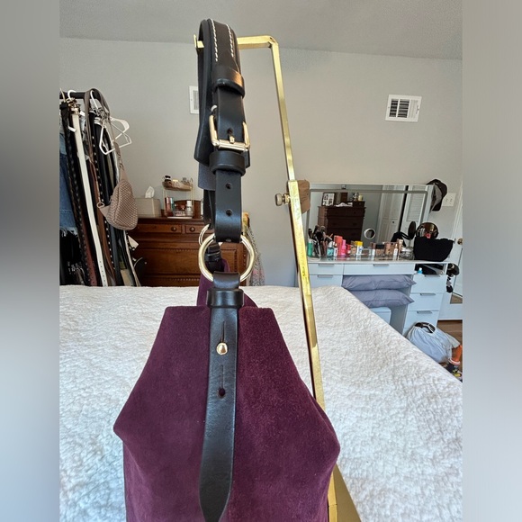 NWOT🌸Dooney & Burke Suede Bucket Bag (on trend right now!) - Picture 7 of 16